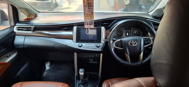 Second-hand 2016 Toyota Innova Crysta 2.8 ZX AT BSIV for sale in Mumbai-13