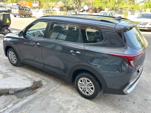 Kia Carens Prestige Second-hand 2024 Kia Carens Prestige for sale in Kota-4