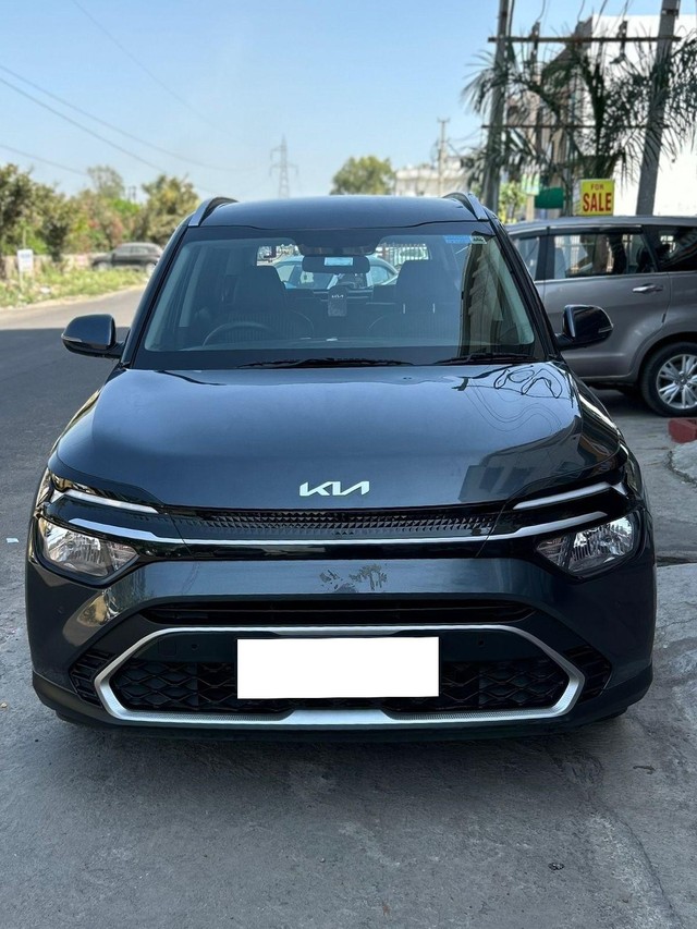 Kia Carens Prestige Second-hand 2024 Kia Carens Prestige for sale in Kota-0