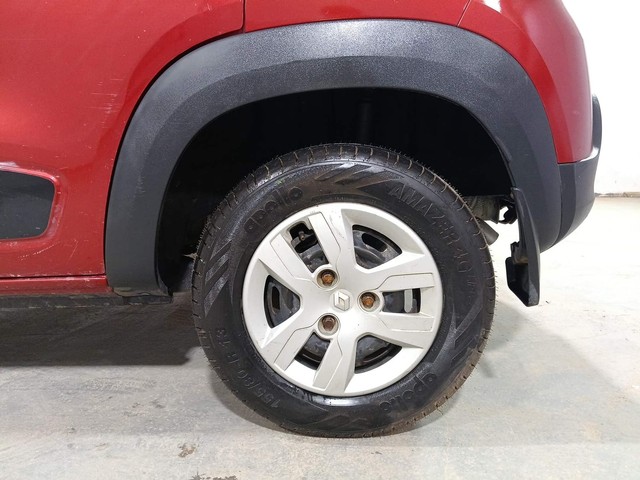 Second-hand 2015 Renault KWID RXT for sale in Kochi-19