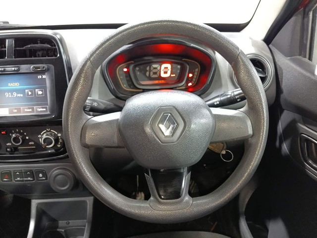 Second-hand 2015 Renault KWID RXT for sale in Kochi-34