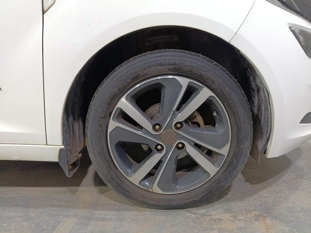 Second-hand 2021 Tata Altroz XZ Turbo for sale in Kochi-17