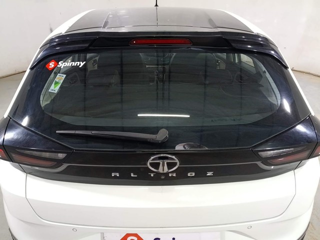 Second-hand 2021 Tata Altroz XZ Turbo for sale in Kochi-32