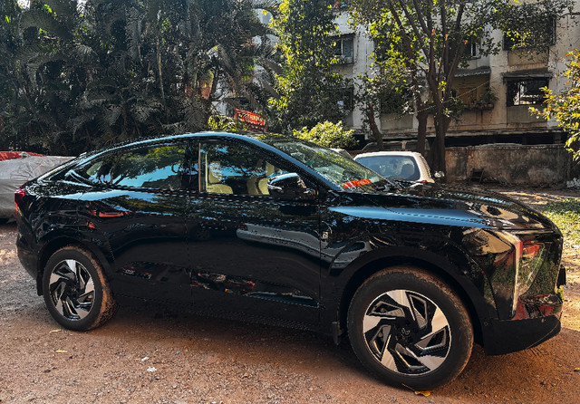 Mahindra XEV 9e Pack Three - Photo 3