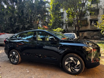 Mahindra XEV 9e Pack Three - Photo 1