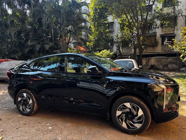 Mahindra XEV 9e Pack Three - Photo 2