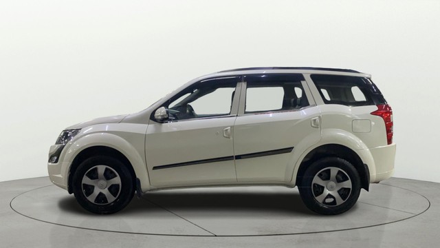 Mahindra XUV500 W4 Second-hand 2017 Mahindra XUV500 W4 for sale in Chandigarh-5