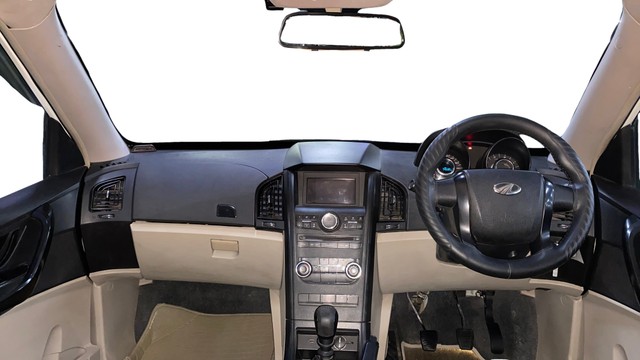 Mahindra XUV500 W4 Second-hand 2017 Mahindra XUV500 W4 for sale in Chandigarh-10