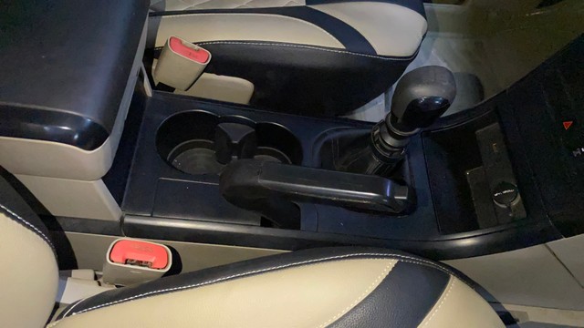 Mahindra XUV500 W4 Second-hand 2017 Mahindra XUV500 W4 for sale in Chandigarh-13