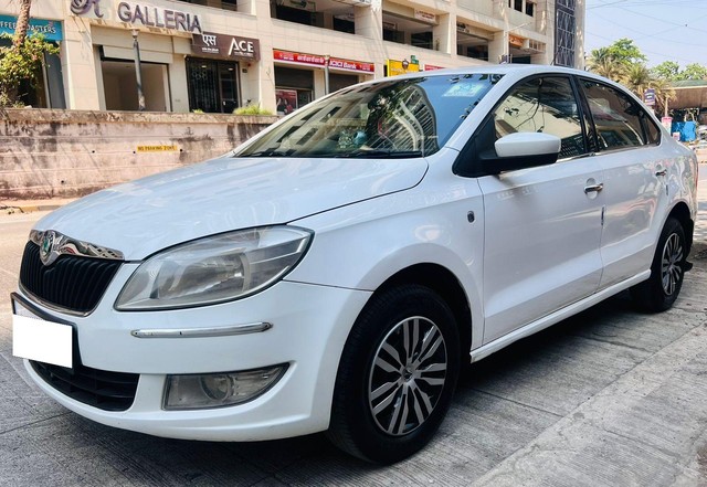 Second-hand 2013 Skoda Rapid 1.6 MPI Ambition for sale in Mumbai-6