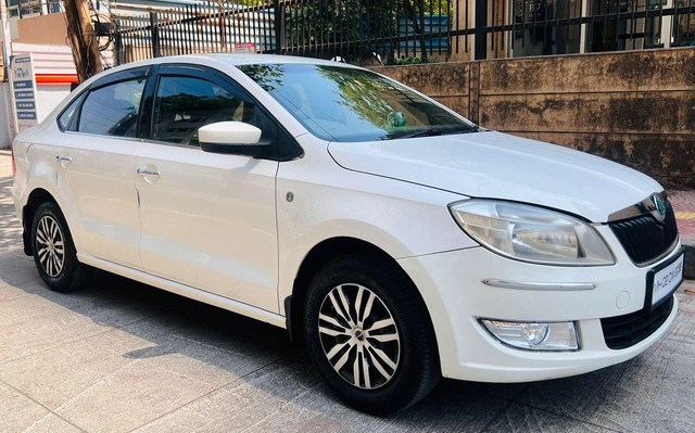 Second-hand 2013 Skoda Rapid 1.6 MPI Ambition for sale in Mumbai-7