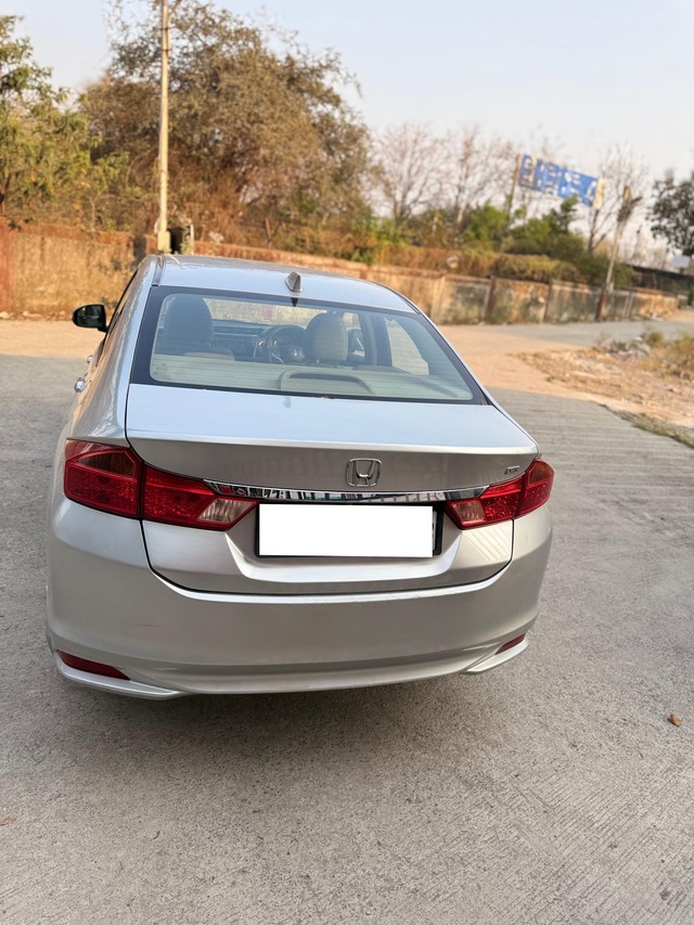 Second-hand 2014 Honda City i DTEC VX for sale in Pune-1