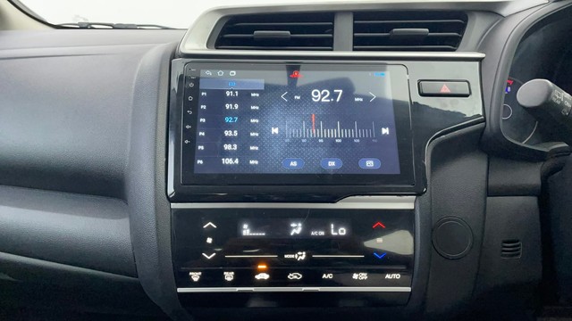 Second-hand 2017 Honda Jazz VX for sale in Chennai-37