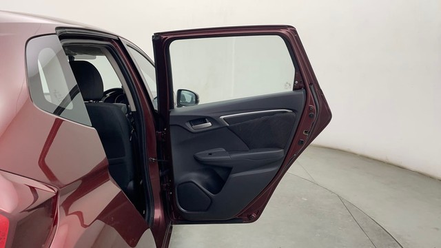 Second-hand 2017 Honda Jazz VX for sale in Chennai-29