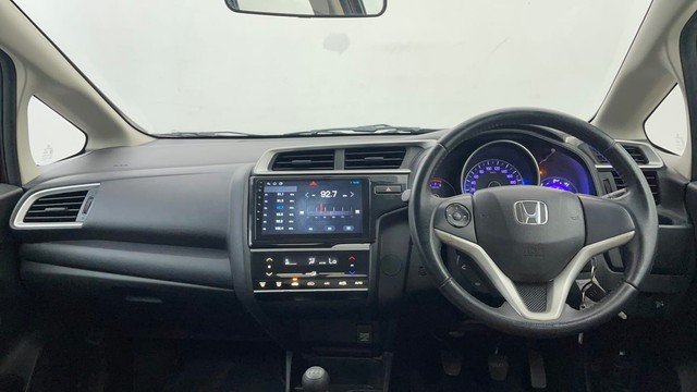 Second-hand 2017 Honda Jazz VX for sale in Chennai-11