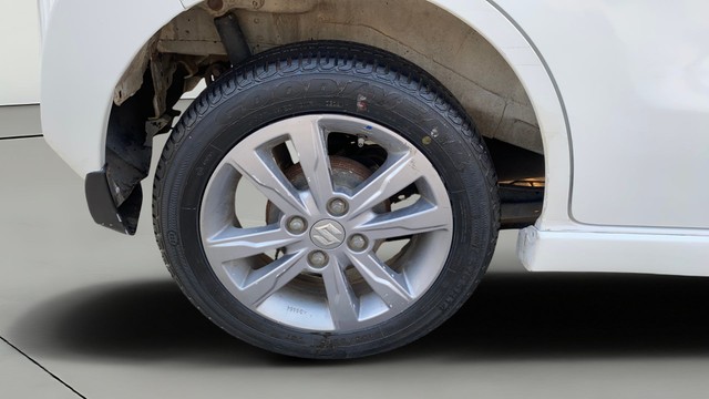 Second-hand 2014 Maruti Suzuki Wagon R Stingray VXI for sale in Vadodara-24