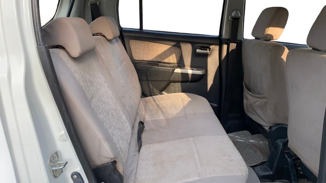 Second-hand 2015 Maruti Suzuki Wagon R VXI BS IV for sale in Vadodara-16