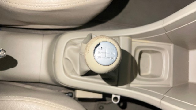 Maruti Suzuki Swift Dzire VXI Second-hand 2015 Maruti Suzuki Swift Dzire VXI for sale in Ghaziabad-13