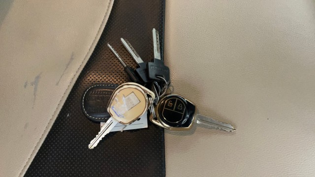 Maruti Suzuki Swift Dzire VXI Second-hand 2015 Maruti Suzuki Swift Dzire VXI for sale in Ghaziabad-21