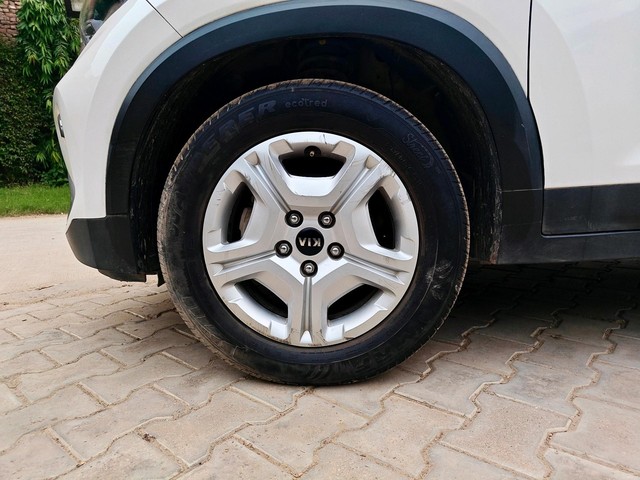 Second-hand 2020 Kia Sonet HTK Plus Turbo DCT for sale in Gurgaon-16