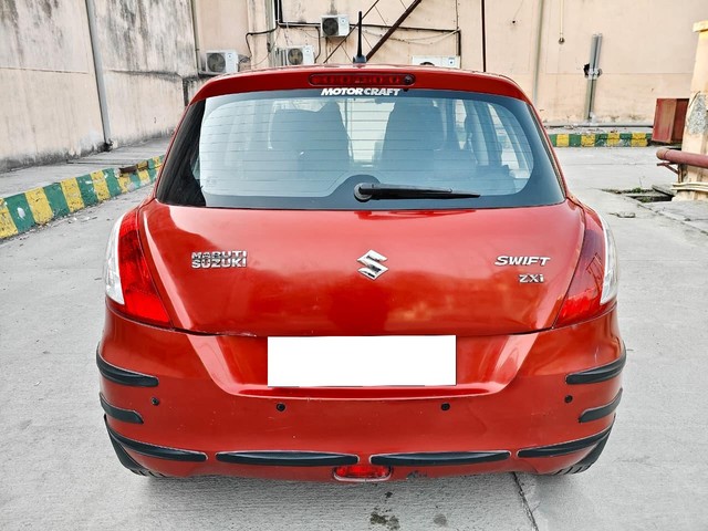 Second-hand 2014 Maruti Suzuki Swift ZXI BSIV for sale in Noida-2