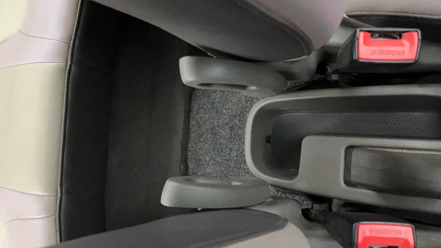 Hyundai i10 Magna 1.1L Second-hand 2016 Hyundai i10 Magna 1.1L for sale in Ghaziabad-18