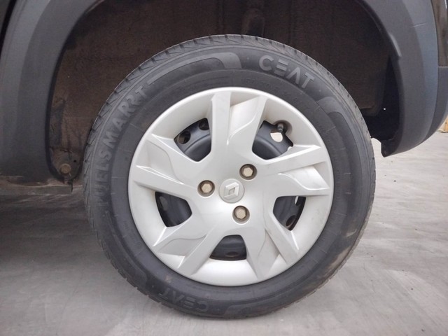 Second-hand 2023 Renault KWID 1.0 RXT for sale in Coimbatore-19