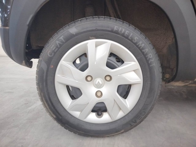 Second-hand 2023 Renault KWID 1.0 RXT for sale in Coimbatore-18