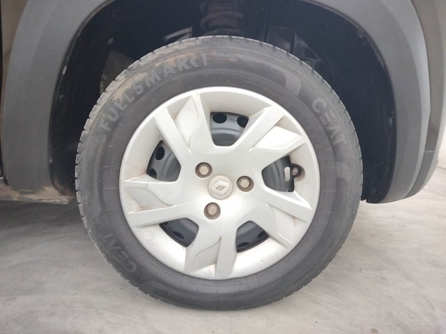 Second-hand 2023 Renault KWID 1.0 RXT for sale in Coimbatore-17