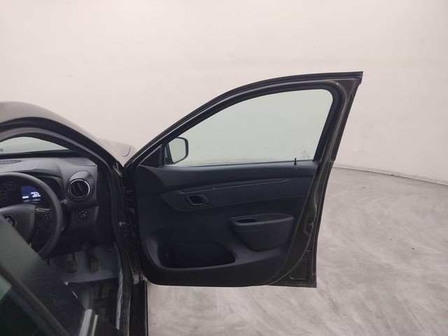 Second-hand 2023 Renault KWID 1.0 RXT for sale in Coimbatore-16