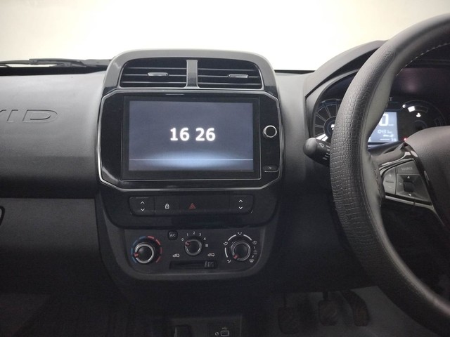 Second-hand 2023 Renault KWID 1.0 RXT for sale in Coimbatore-23