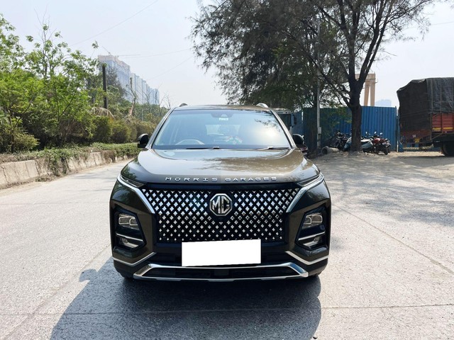 Second-hand 2023 MG Hector Plus 1.5 Turbo Savvy Pro CVT 7 Str BSVI for sale in Mumbai-4