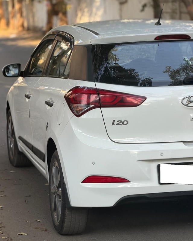 Hyundai i20 Asta 1.2 Second-hand 2015 Hyundai i20 Asta 1.2 for sale in Rajkot-6
