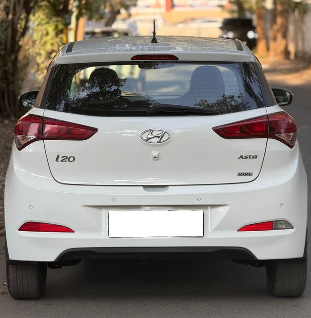 Hyundai i20 Asta 1.2 Second-hand 2015 Hyundai i20 Asta 1.2 for sale in Rajkot-1