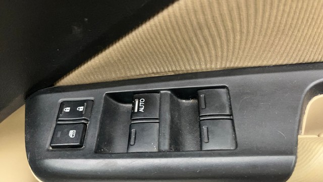 Honda City i VTEC SV Second-hand 2014 Honda City i VTEC SV for sale in Ghaziabad-17