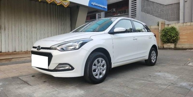 Hyundai i20 1.2 Spotz Second-hand 2018 Hyundai i20 1.2 Spotz for sale in Mumbai-5