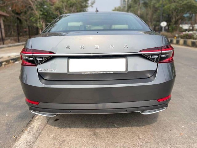 Second-hand 2022 Skoda Superb Laurin & klement BSVI for sale in Mumbai-2