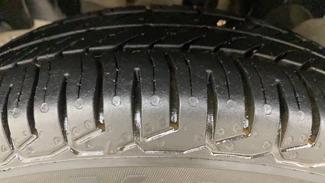 Second-hand 2018 Renault KWID 1.0 RXT Optional for sale in Hyderabad-30