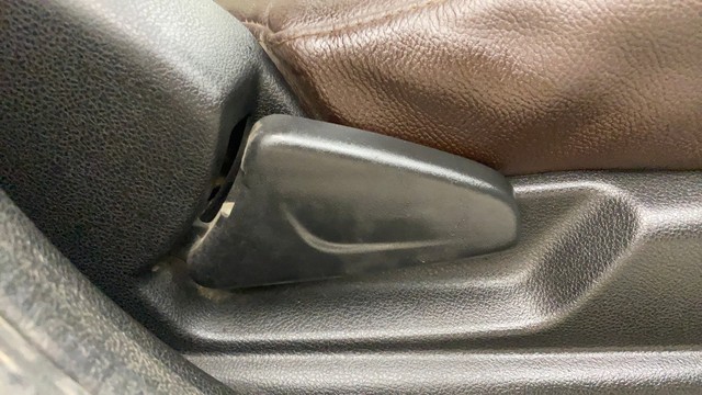 Second-hand 2018 Renault KWID 1.0 RXT Optional for sale in Hyderabad-18