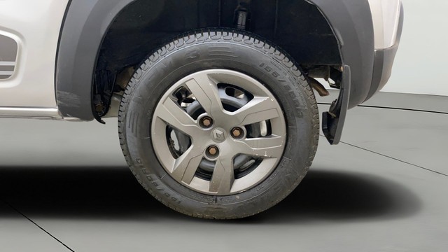 Second-hand 2018 Renault KWID 1.0 RXT Optional for sale in Hyderabad-26