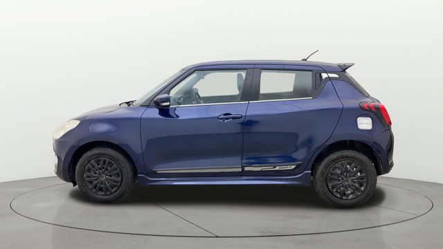 Second-hand 2019 Maruti Suzuki Swift VXI AMT for sale in Hyderabad-5