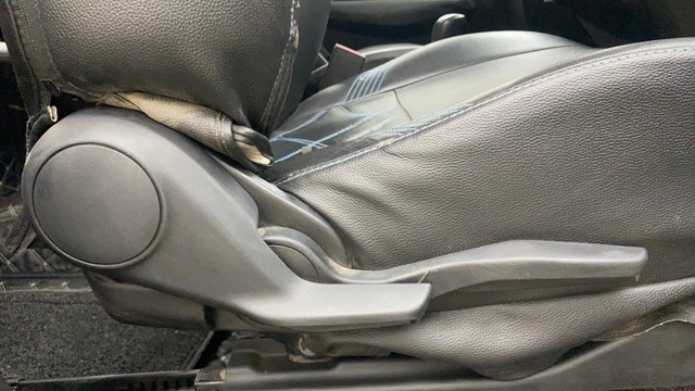 Second-hand 2019 Maruti Suzuki Swift VXI AMT for sale in Hyderabad-18