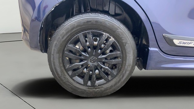 Second-hand 2019 Maruti Suzuki Swift VXI AMT for sale in Hyderabad-24