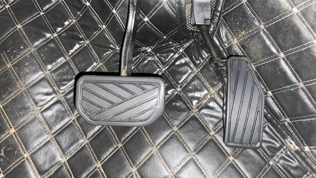 Second-hand 2019 Maruti Suzuki Swift VXI AMT for sale in Hyderabad-14