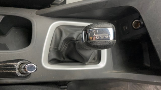 Second-hand 2023 Nissan Magnite XV AMT DT for sale in Ghaziabad-13