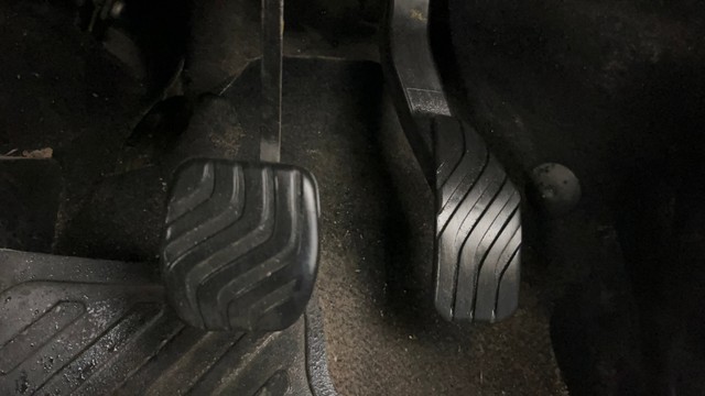 Second-hand 2023 Nissan Magnite XV AMT DT for sale in Ghaziabad-14