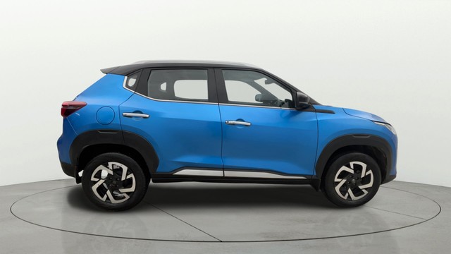 Second-hand 2023 Nissan Magnite XV AMT DT for sale in Ghaziabad-1