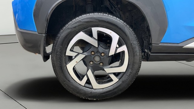 Second-hand 2023 Nissan Magnite XV AMT DT for sale in Ghaziabad-25