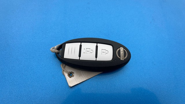 Second-hand 2023 Nissan Magnite XV AMT DT for sale in Ghaziabad-21