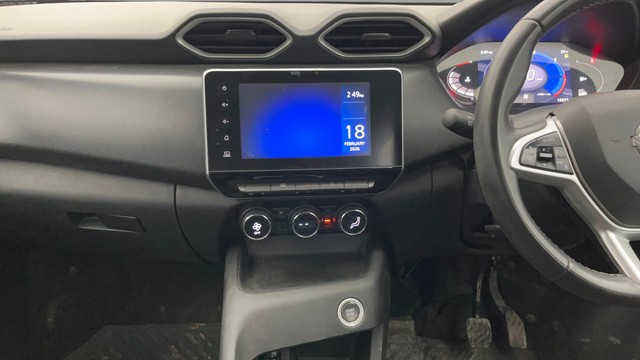 Second-hand 2023 Nissan Magnite XV AMT DT for sale in Ghaziabad-22